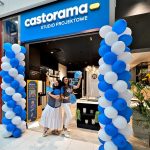 Wejście do Studia Projektowego Castorama w Galerii Echo w Kielcach, widok od strony korytarza