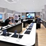 Wnętrze sklepu Samsung Brand Store w Galerii Echo w Kielcach.